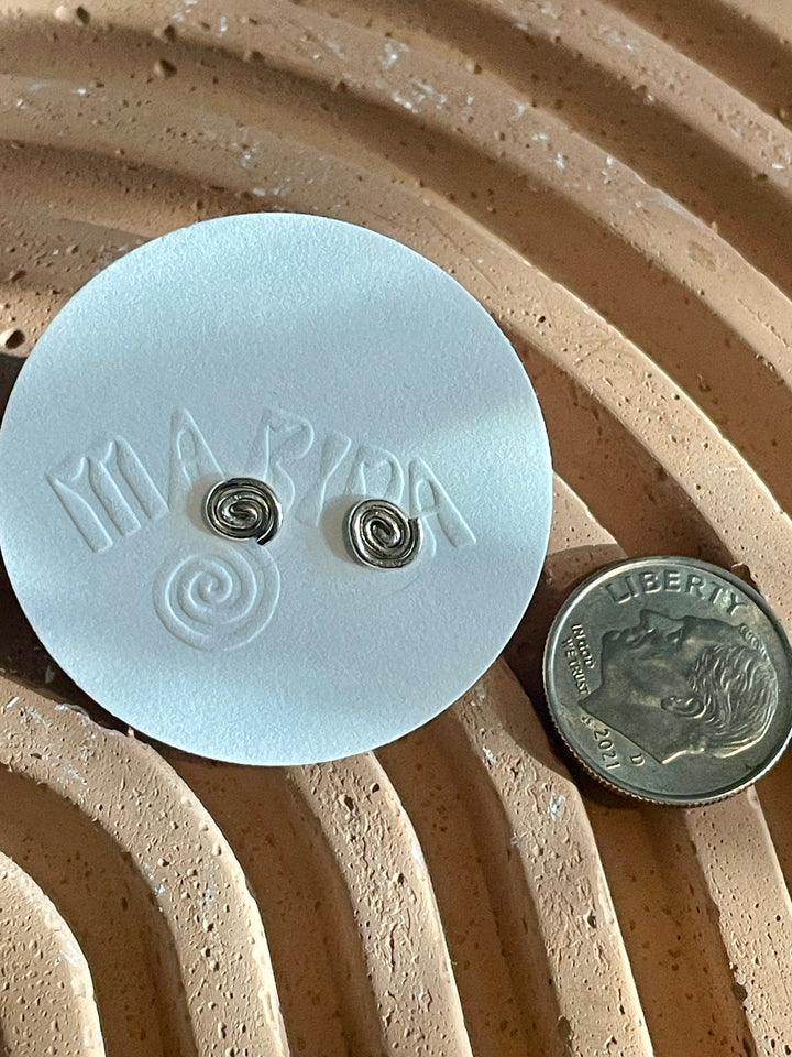 Mini Inward Studs: Sterling Silver