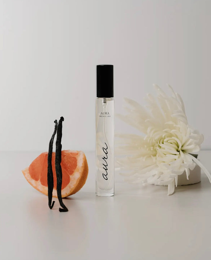 Grapefruit + Tonka Bean Non-Toxic Travel Spray | AURA