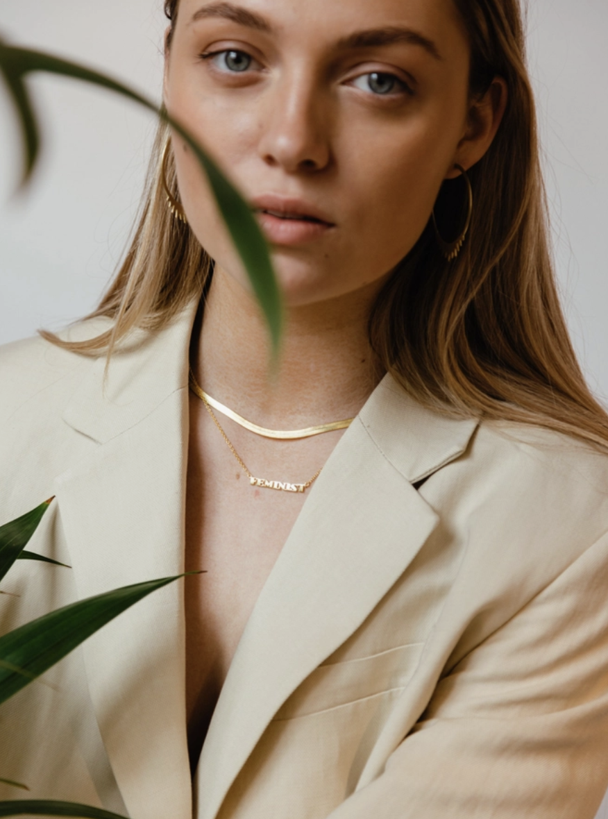Classic and versatile, our Essential Chain Collection was designed to be stacked or worn solo for easy everyday wear.