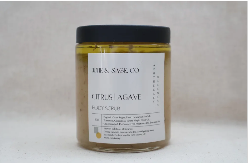June and Sage's herbal body scrub

Ingredients

Organic Cane Sugar, Pink Himalyan Sea Salt, Turmeric Extract, Calendula, Avacado Oil, Grapeseed oil, Olive Oil, Essential oil blend.

&nbsp;

Benefits

+ Exfoliates

+ Removes dead skin

+ Improves appearance of scars and blemishes

+ Softens skin