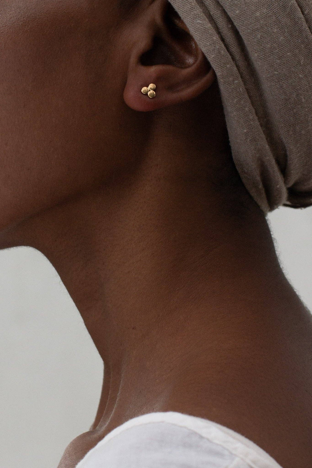 ‘Luwa’ Studs (meaning ‘Flower’ in Tumbuka) three brass dot earrings 