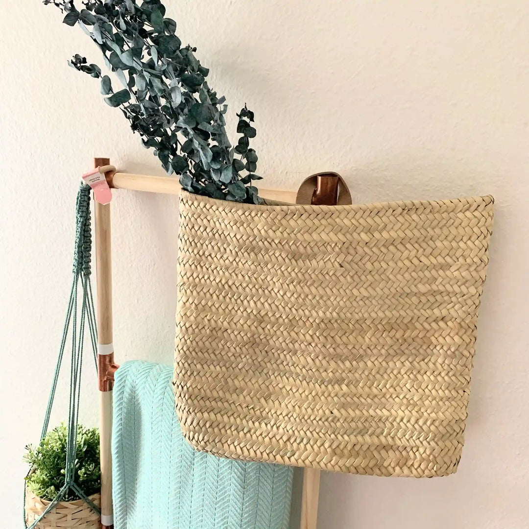 Wall Basket-Natural Handle