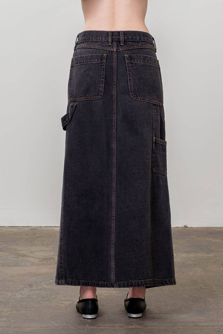 BLACK DENIM MIDI SKIRT: BLACK