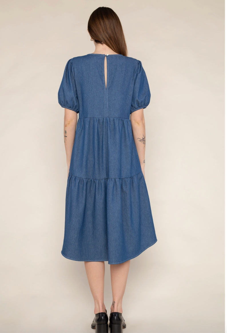 tiered denim short sleeve dress 