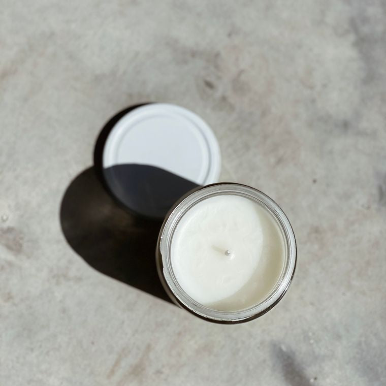 Vanilla Amber and sandalwood candle